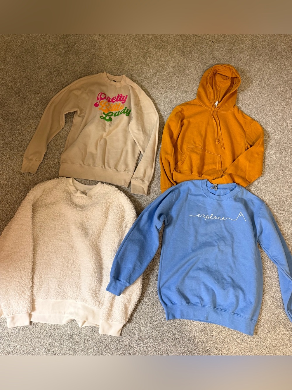 Bundle 4 sweaters